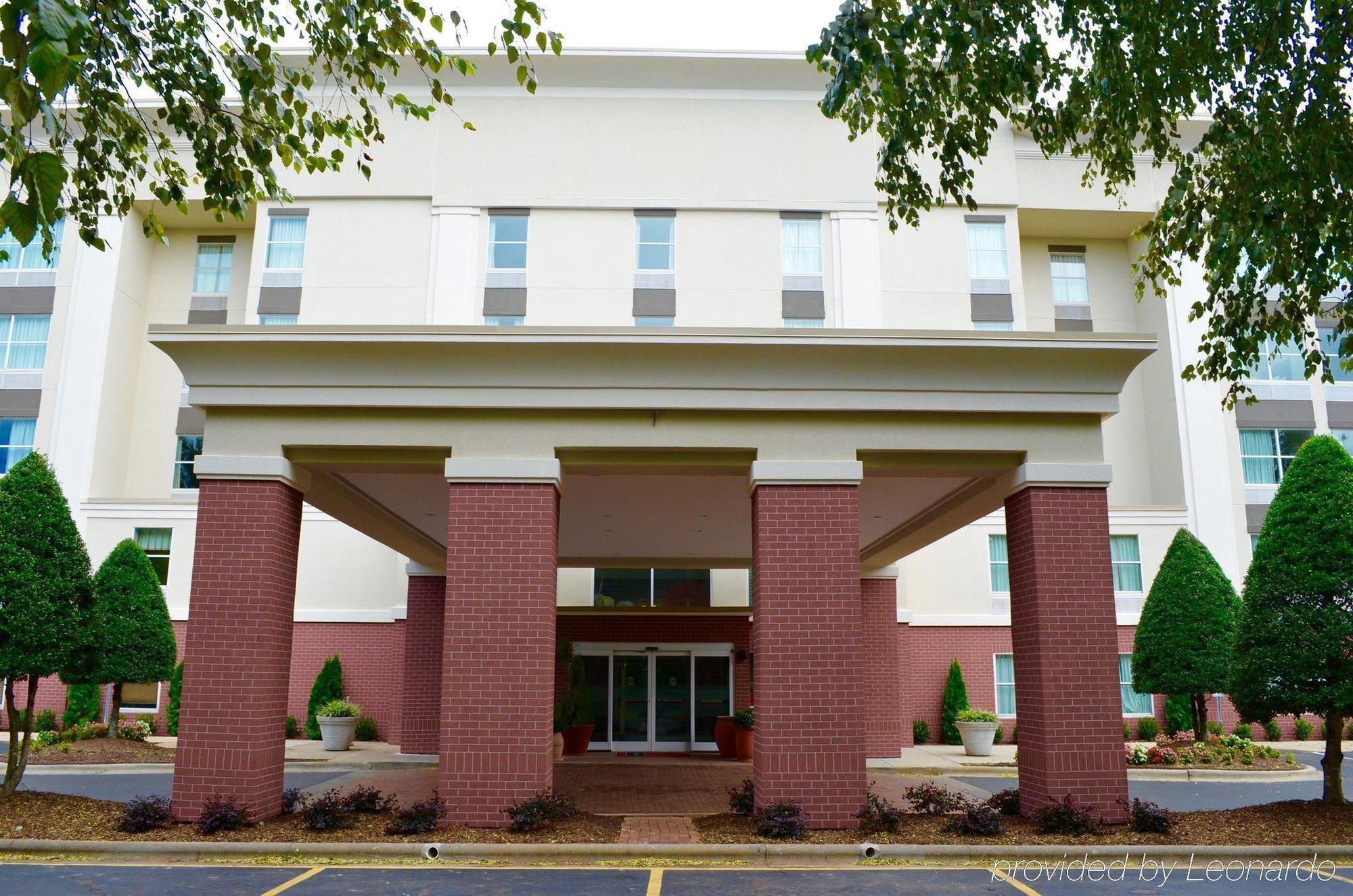 Hampton & Charlotte/pineville 3*