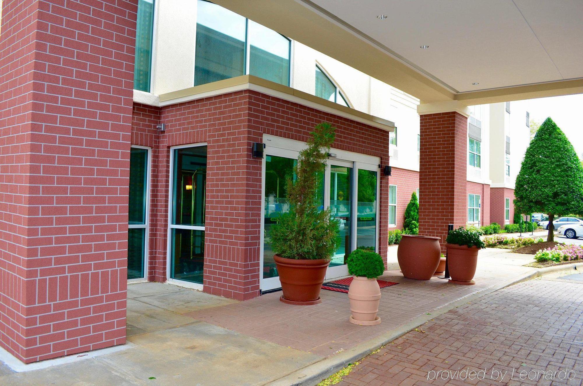 Hampton & Charlotte/pineville 3* Pineville