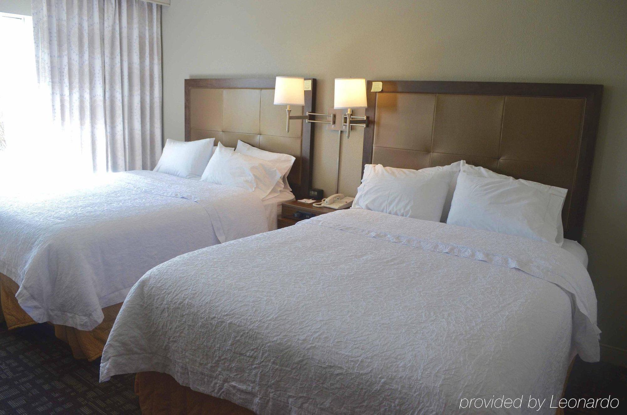 Hampton & Charlotte/pineville 3*