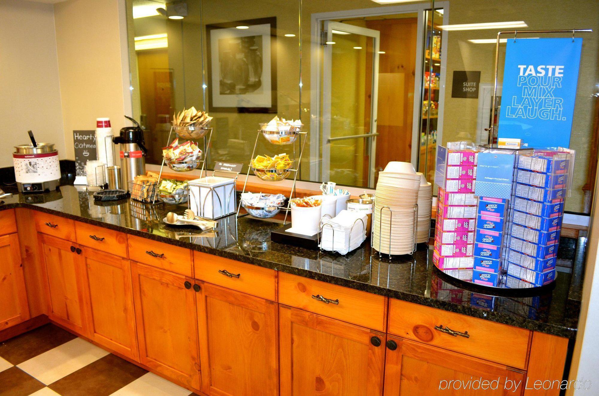 Hampton & Charlotte/pineville Hotel 3*